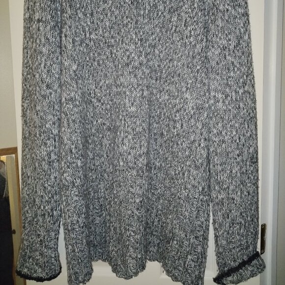 LADIES KNIT PULLOVER SWEATER - Picture 5 of 7